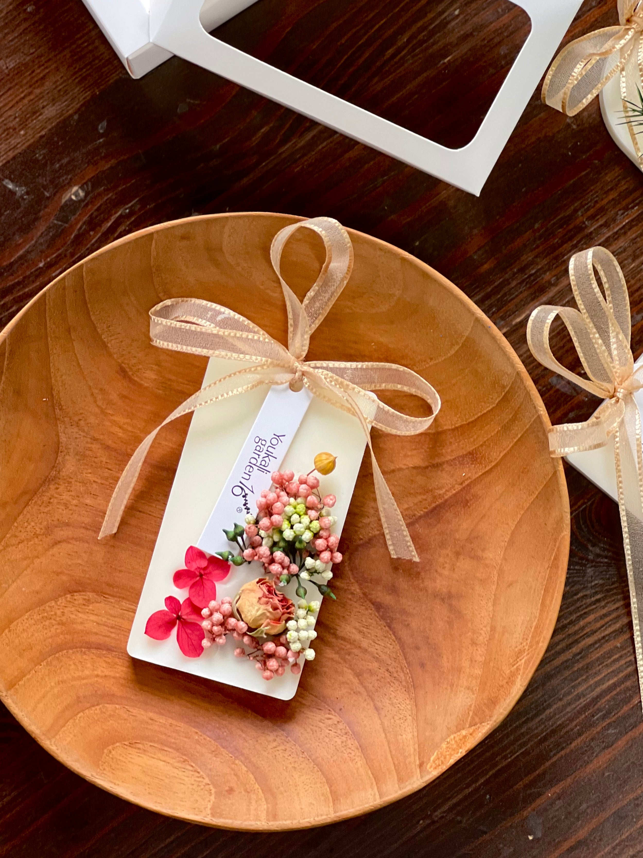Botanical Oval & Rectangle Wax Tablets – Decorative Candles-Inspired Closet Freshener with Long-Lasting Scent