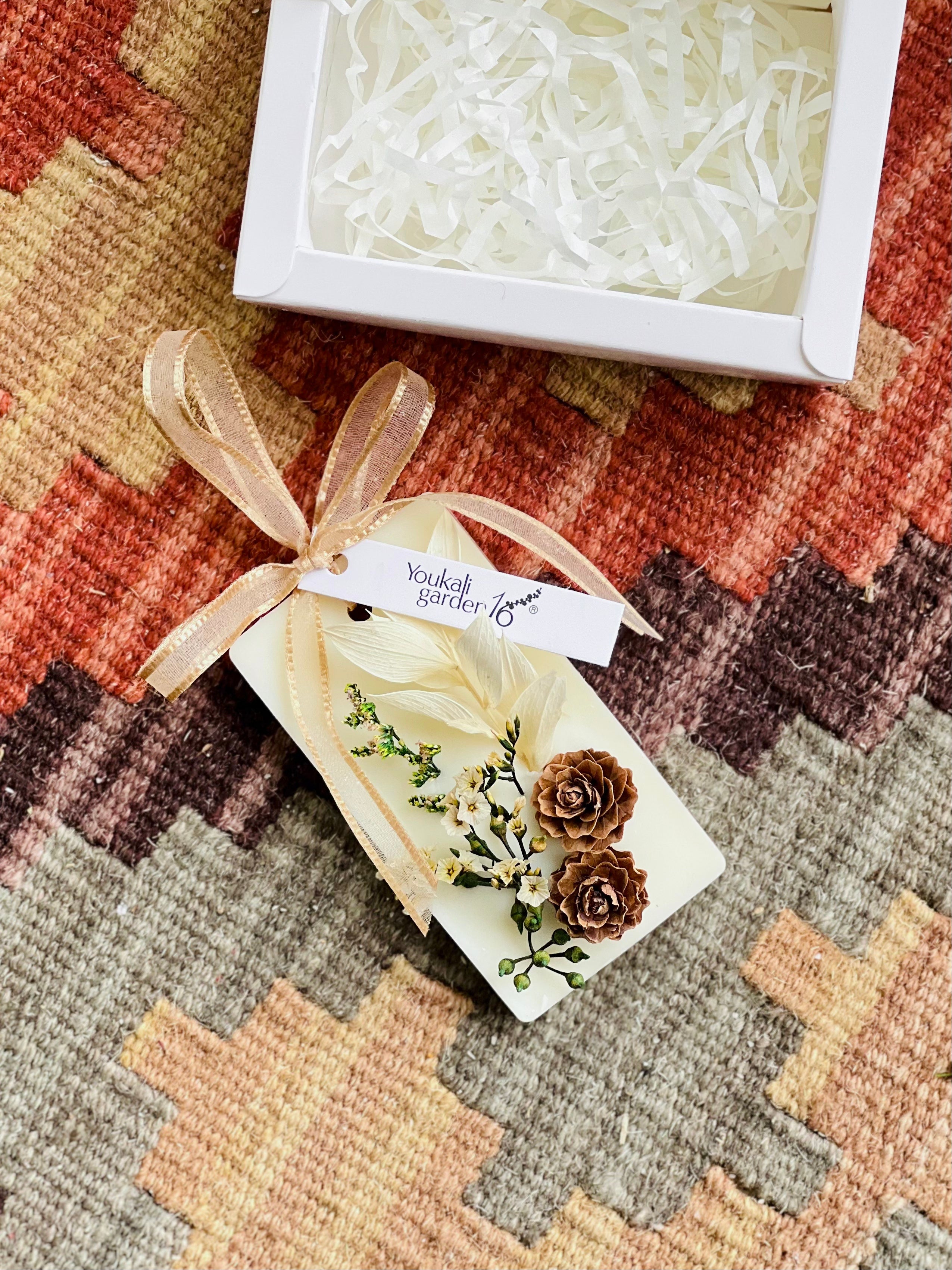 Botanical Oval & Rectangle Wax Tablets – Decorative Candles-Inspired Closet Freshener with Long-Lasting Scent