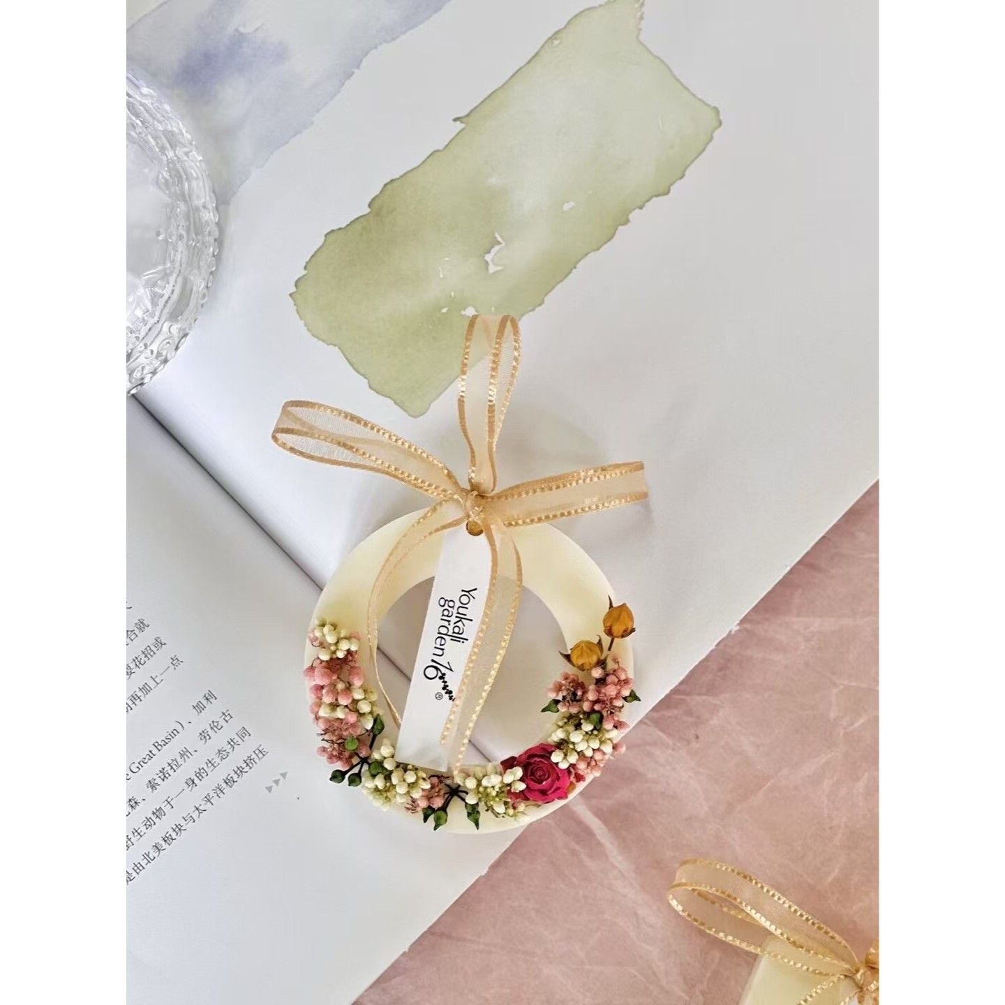 Classic Ring Hand-made Aromatherapy Wax Piece Clothes Cabinet Small Space Expansion Fragrance Hanger Lasting Fragrance